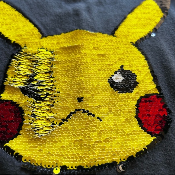 H&M Kids Pikachu Tee - Black with Yellow and Red SEQUINS 5-6T - Picture 3 of 4